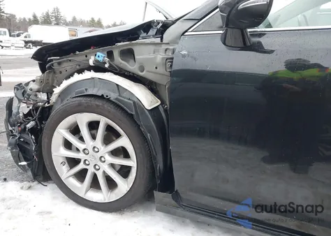 2011 Lexus Ct 200H Premium from USA, damaged, VIN JTHKD5BHXB2043358